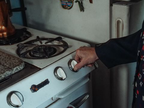 Зачем нужна связка генератора и ИБП, а не одно устройство