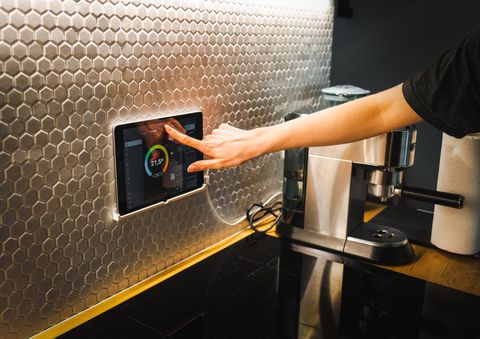 Что такое KNX и чем он отличается от беспроводных протоколов?