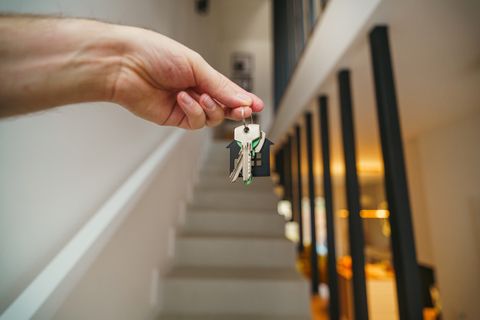 Почему визуального осмотра недостаточно при приёмке коттеджа с отделкой